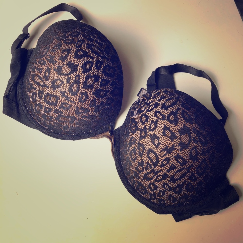 Very Sexy Plunge Victorias Secret Black-lace Bra